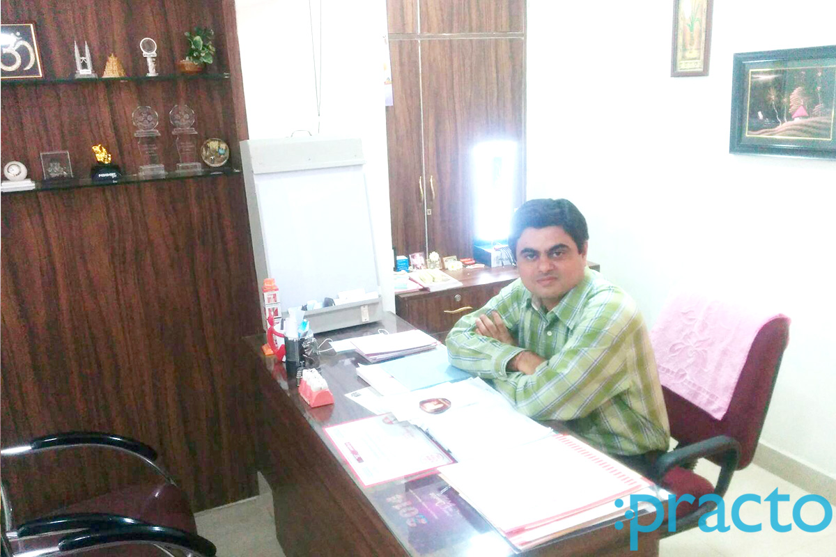 Dr. Shravan Kumar Devulapalli